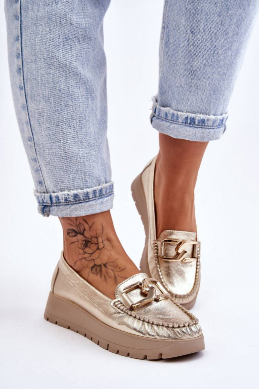 Mokassiinid platvormiga kaunistustega... Mokassiinid platvormiga kaunistustega...