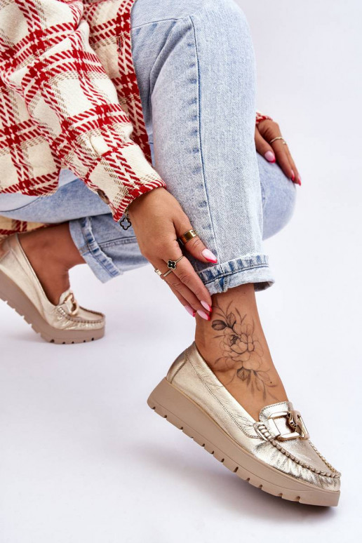 Mokassiinid platvormiga kaunistustega... Mokassiinid platvormiga kaunistustega...