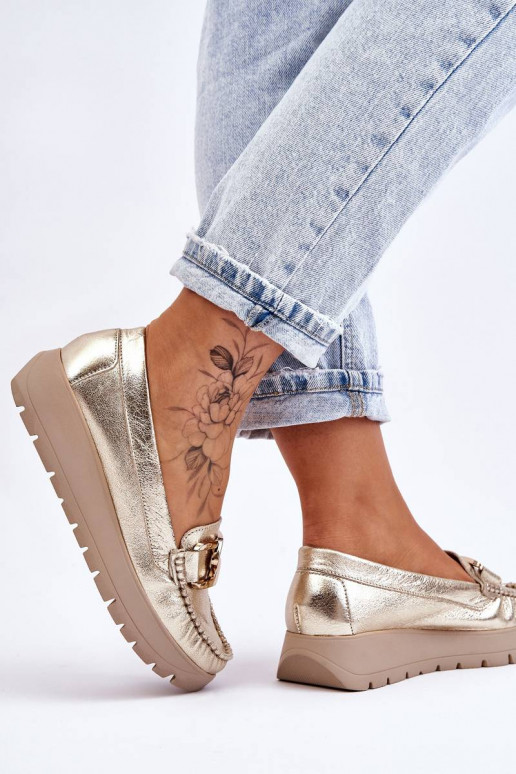 Mokassiinid platvormiga kaunistustega... Mokassiinid platvormiga kaunistustega...