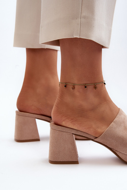 Sussid kõrge jämeda kontsaga beeži...