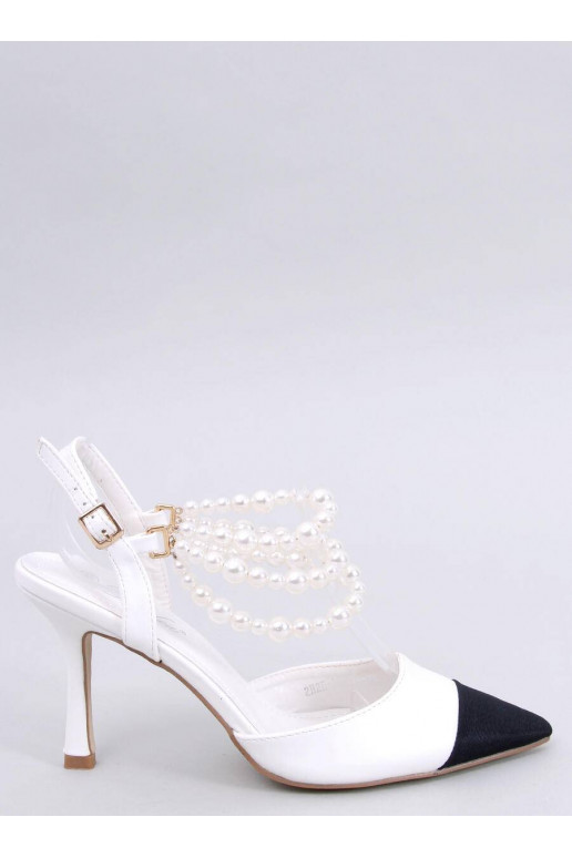 Kingad  pärlitest kaunistustega HARMONY WHITE