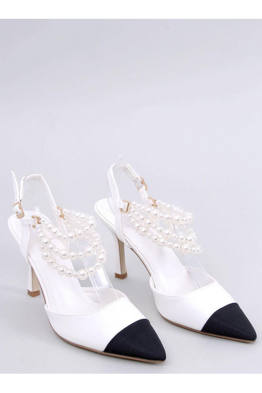Kingad  pärlitest kaunistustega HARMONY WHITE
