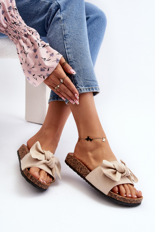 Naiste plätud beeži seeephiraga