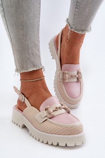 Naistesandaalid laiade...