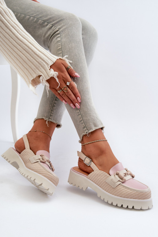 Naistesandaalid laiade nööridega... Naistesandaalid laiade nööridega...