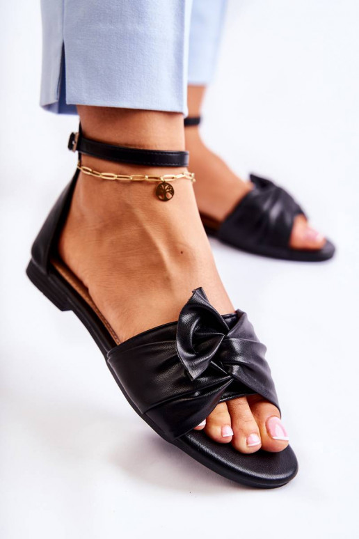 Moekad   Naistesandaalid  mustad Astana