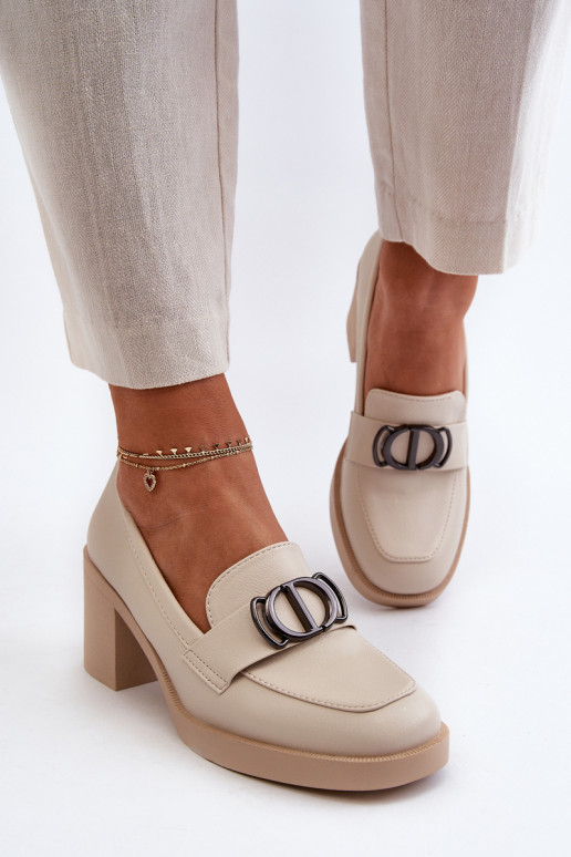 Jalatsid   kõrge jämeda kontsaga...