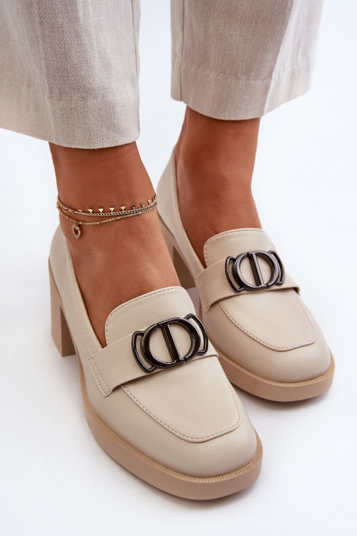 Jalatsid   kõrge jämeda kontsaga...