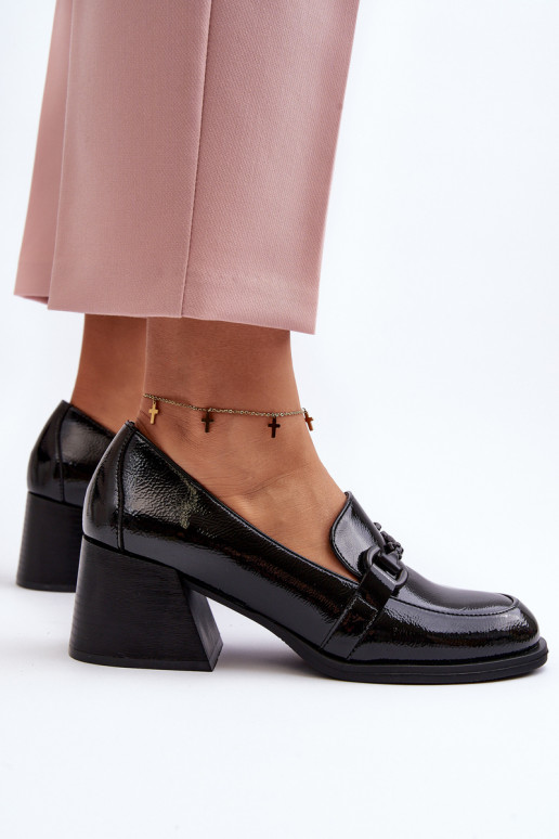 Laque jalatsid kõrge jämeda kontsaga... Laque jalatsid kõrge jämeda kontsaga...