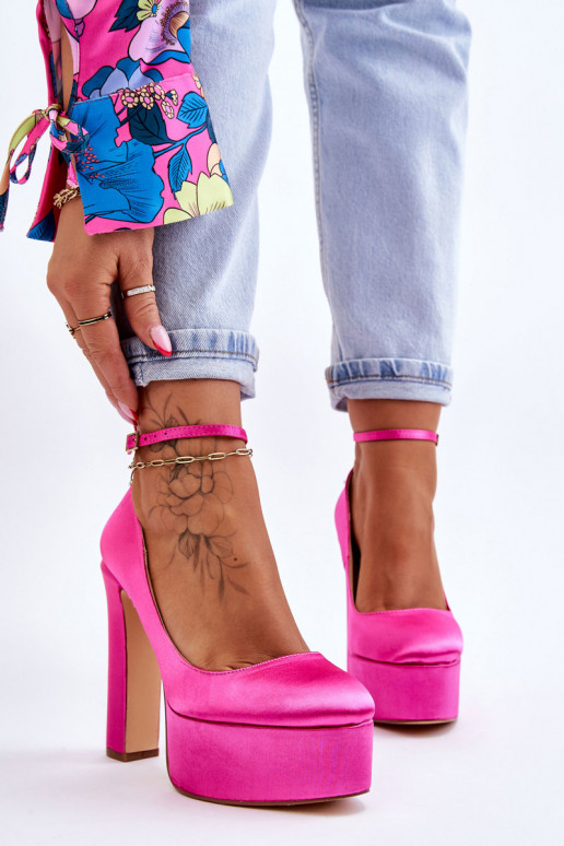 Moekad Kingad  tumeroosad värvi Hayden Moekad Kingad  tumeroosad värvi Hayden