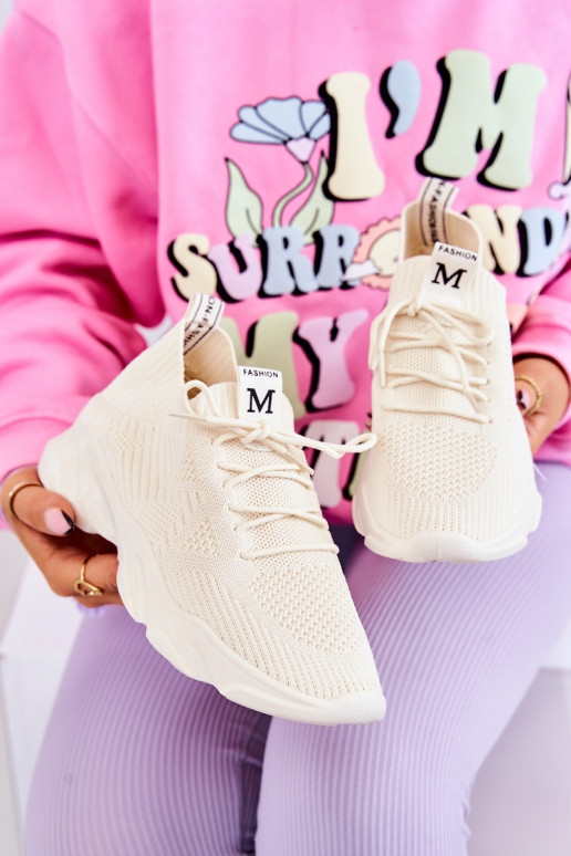 Sneakers tüüpi jalanõud Riidest... Sneakers tüüpi jalanõud Riidest...