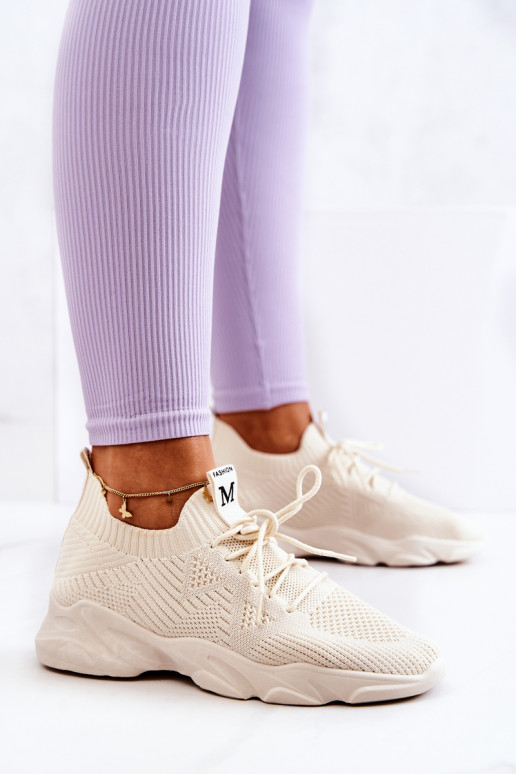 Sneakers tüüpi jalanõud Riidest... Sneakers tüüpi jalanõud Riidest...