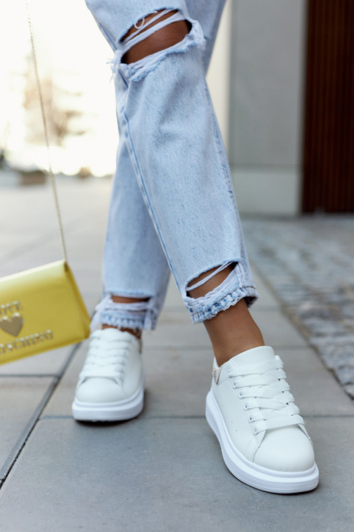 Klassikalise mudeli  sportliku...