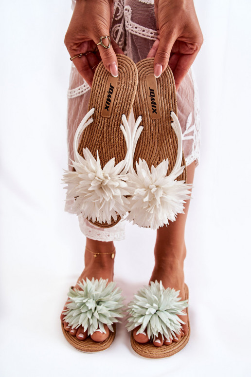 Eviana kerged valged sussid Eviana kerged valged sussid