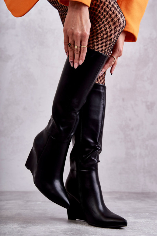 pika säärega saapad platvormiga... pika säärega saapad platvormiga...