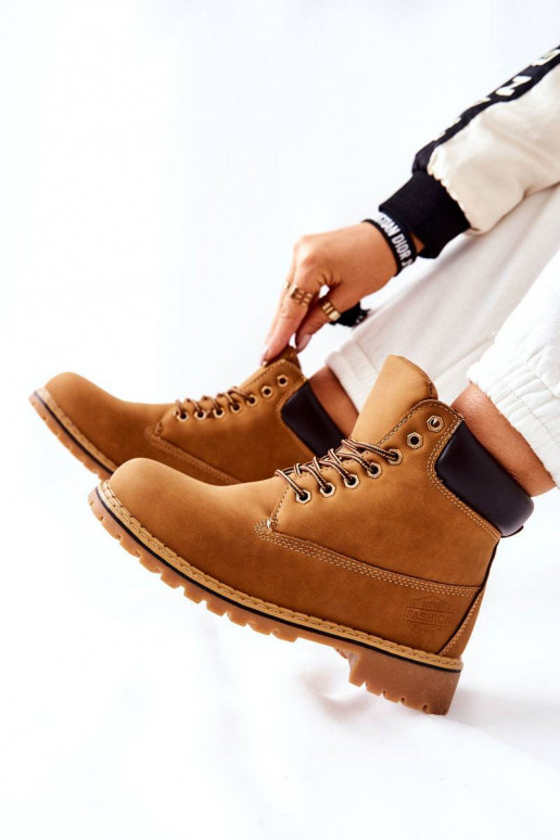 Jalanõud voodriga beeži värvi Crush Jalanõud voodriga beeži värvi Crush