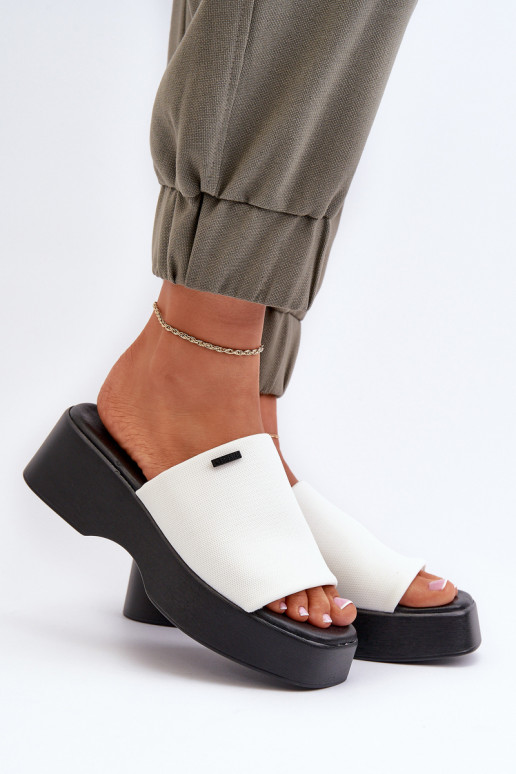 Naiste plätud Big Star valget värvi Naiste plätud Big Star valget värvi