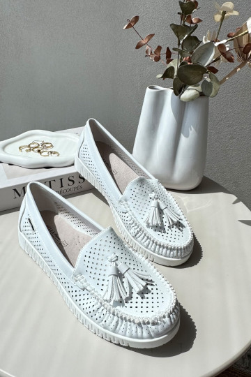 Ažuursete elementidega...