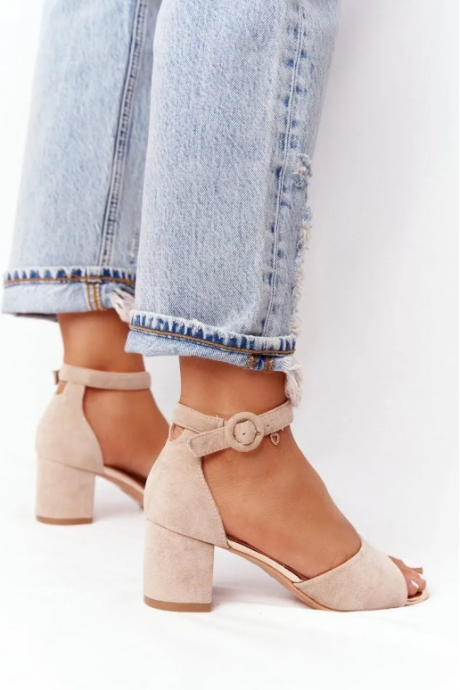 Naistesandaalid  kõrge jämeda... Naistesandaalid  kõrge jämeda...