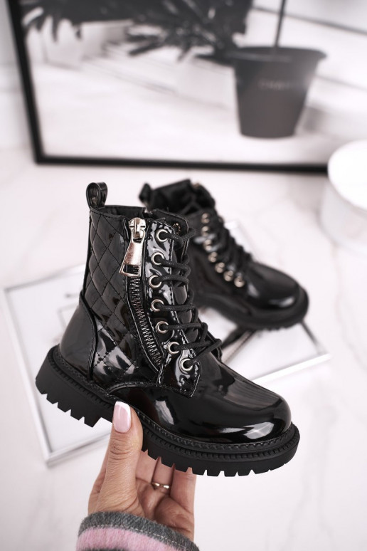 Mustad lakitud naiste saapad