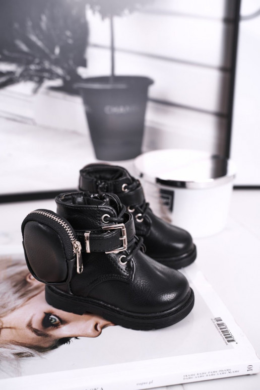 Musta värvi soojad lastejalatsid Musta värvi soojad lastejalatsid