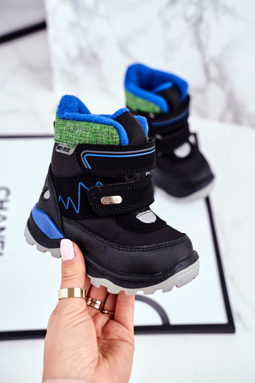 Soojad lastejalatsid kleepuvate...