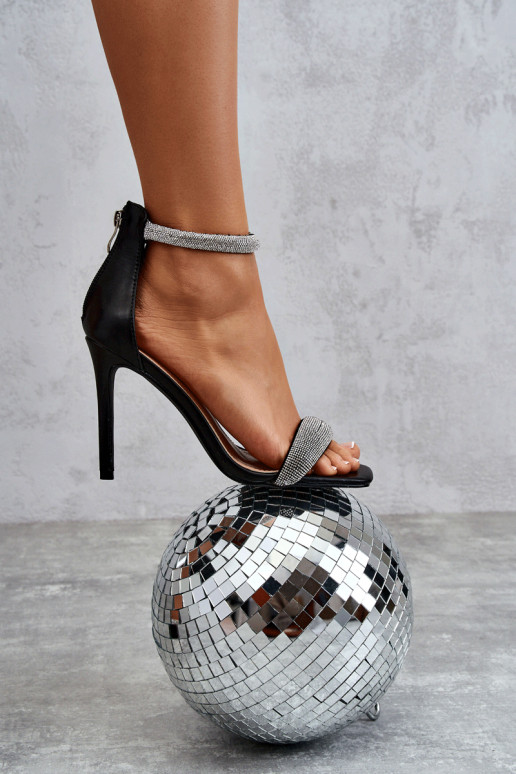 Elegantsed sandaalid kõrge jämeda kontsaga msuud Patricio