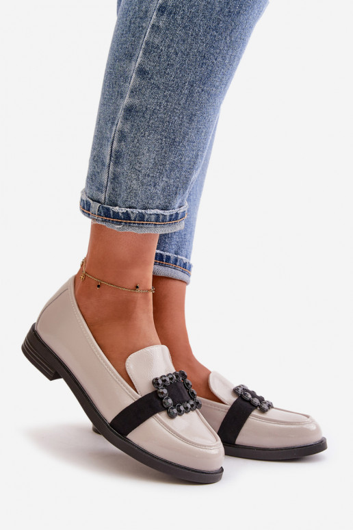 Lakitud mokassiinid Pealiste omad kaunistustega Halli värvi Vinceza 58389 Lakitud mokassiinid Pealiste omad kaunistustega Halli värvi Vinceza 58389