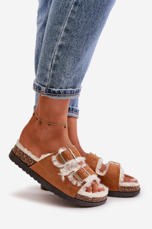 Pealiste omad Plätud Sussid neetide ja pandlaga Ja karusnahk pruunid värvi Ezilena