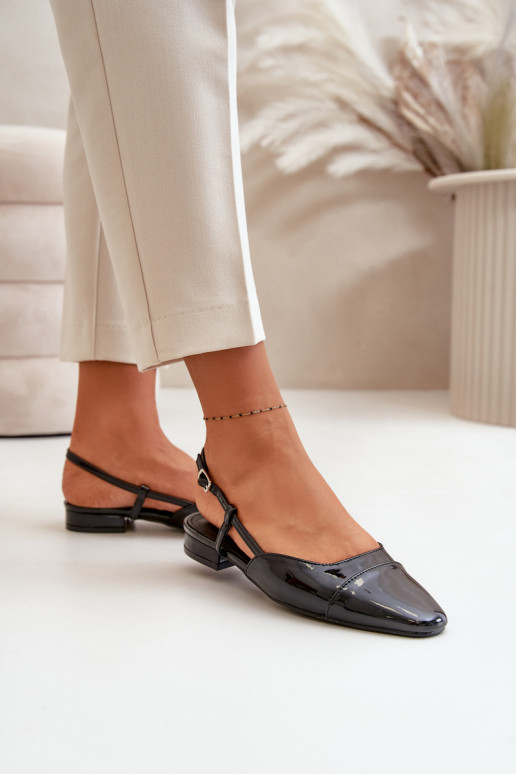 Lakkbaleriinad Sellel ondala kontsaga Terava ninaga jalatsid msuud Kairael