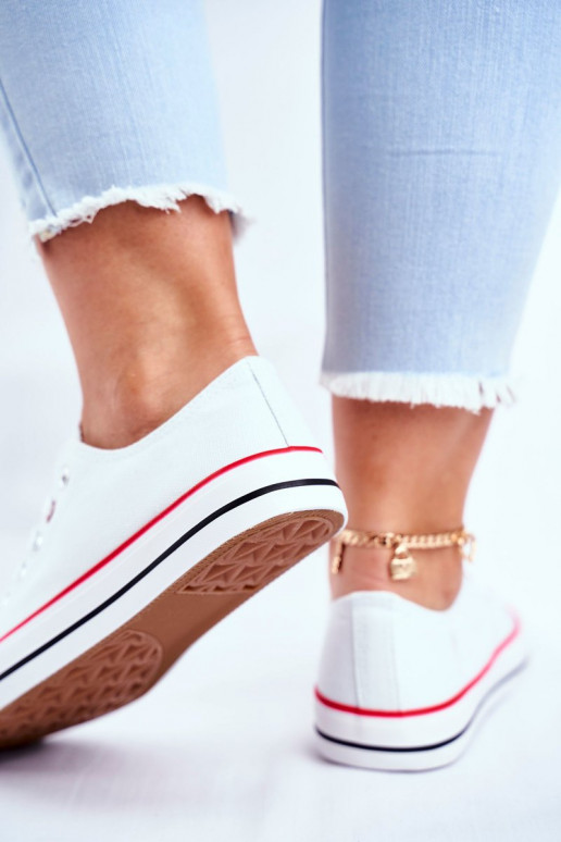 Klassikalise mudeli vabaaja jalanõud valget värvi  Ecoma Klassikalise mudeli vabaaja jalanõud valget värvi  Ecoma