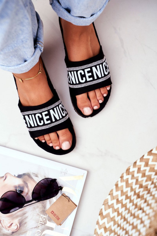 Plätud  säravate kristallidega mustad Be Nice