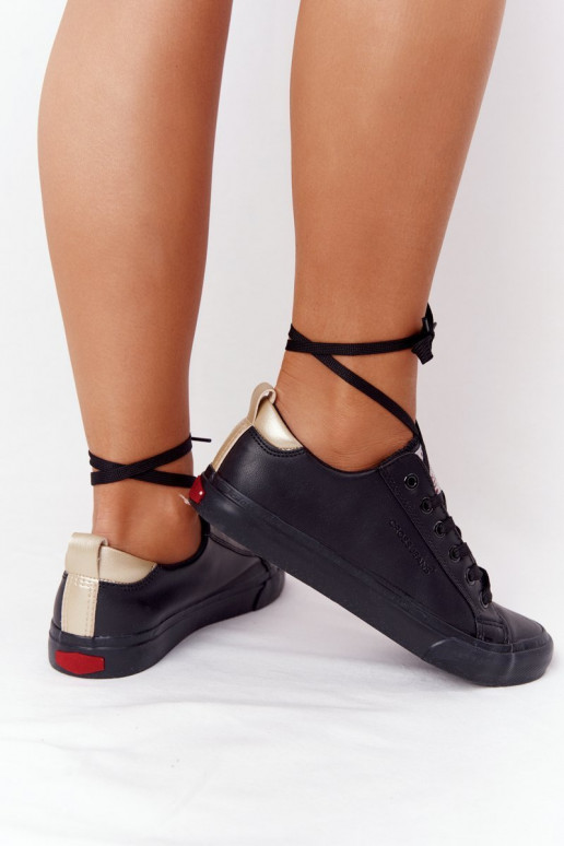 Stiilsed spordijalatsid naturaalsest nahast CROSS JEANS HH2R4003C mustad Stiilsed spordijalatsid naturaalsest nahast CROSS JEANS HH2R4003C mustad