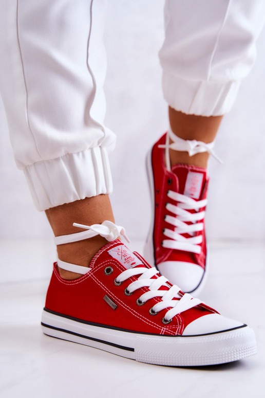 Klassikalise mudeli vabaaja jalanõud Cross Jeans JJ2R4010C runased