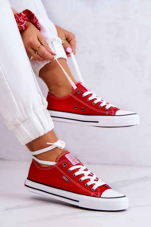 Klassikalise mudeli vabaaja jalanõud Cross Jeans JJ2R4010C runased