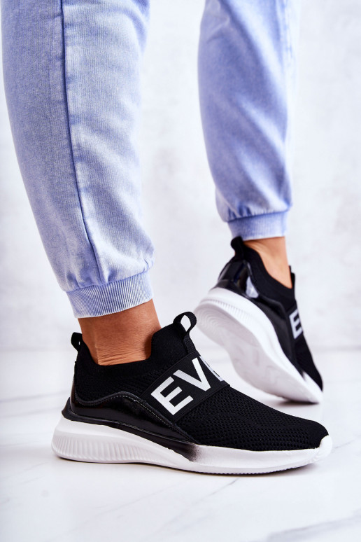 spordijalatsid  mustad Lorane