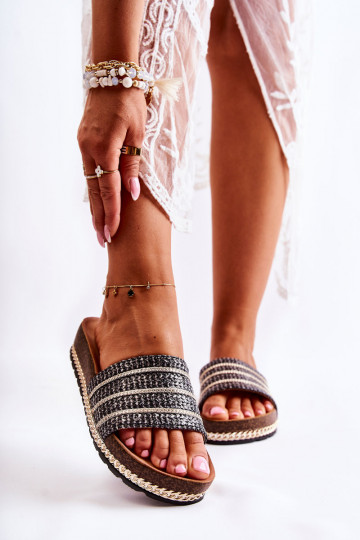 Klassikalise mudeli Plätud  mustad Maddy 2