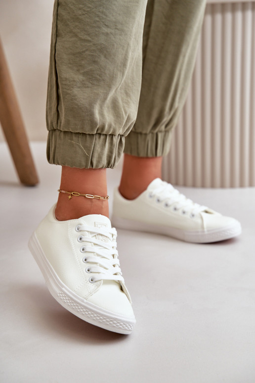 nööritavad Klassikalise mudeli vabaaja jalanõud valget värvi Misima nööritavad Klassikalise mudeli vabaaja jalanõud valget värvi Misima