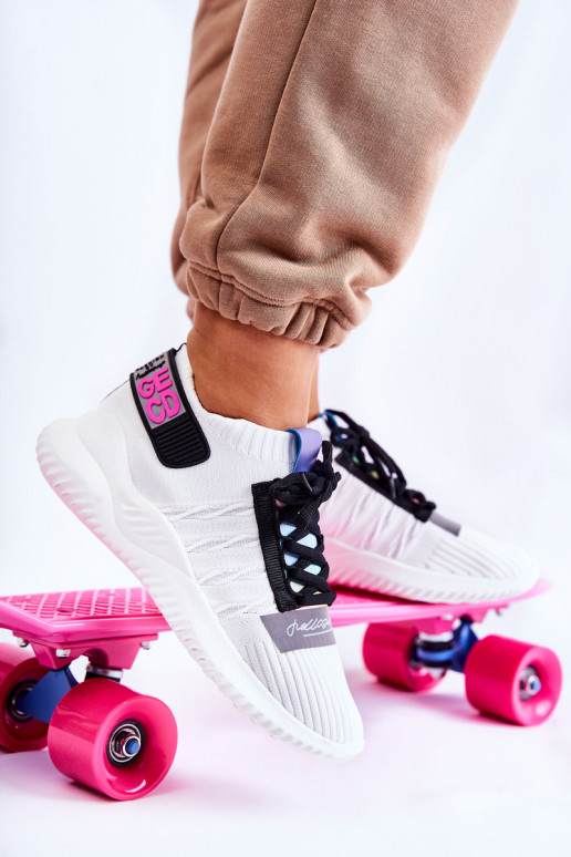 Sportliku stiiliga jalanõud Sneakers tüüpi jalanõud valget värvi Klayra Sportliku stiiliga jalanõud Sneakers tüüpi jalanõud valget värvi Klayra