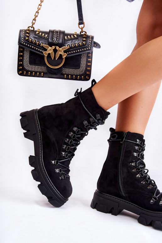 voodriga seemisnakhsed massiivsed saapad nööritavad mustad Pierro voodriga seemisnakhsed massiivsed saapad nööritavad mustad Pierro