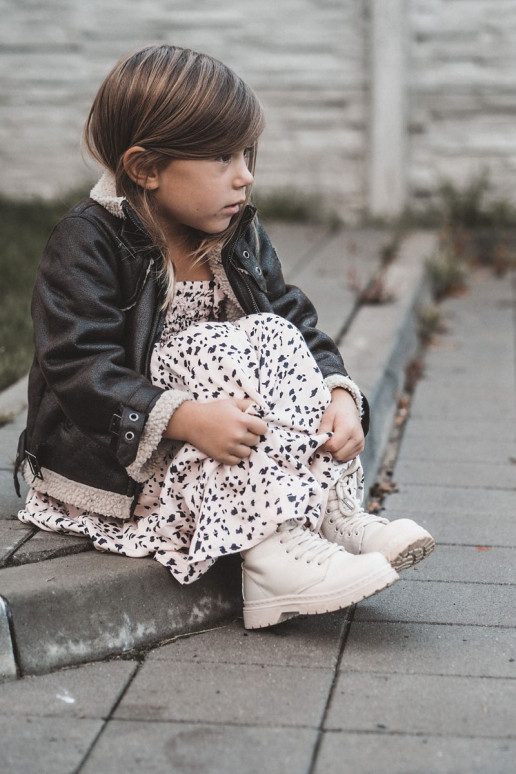 Laste jalanõud   tõmblukuga beeži värvi Omua Laste jalanõud   tõmblukuga beeži värvi Omua