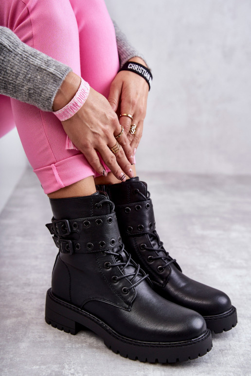 voodriga Naiste poolsaapad mustad Silvor