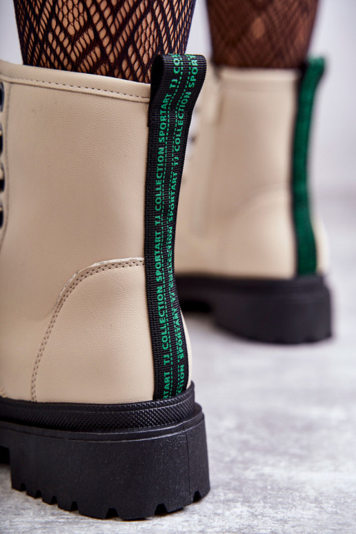 Naiste poolsaapad  säärsaapad Elevandiluu värvi Denila Naiste poolsaapad  säärsaapad Elevandiluu värvi Denila