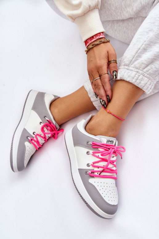 Klassikalise mudeli spordijalatsid  nööritavad Valget-Halli värvi Jella