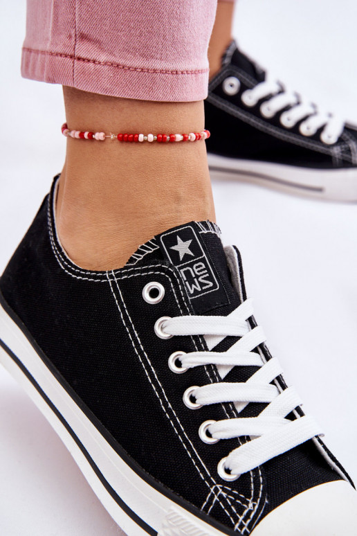 Klassikalise mudeli vabaaja jalanõud mustad  Ecoma