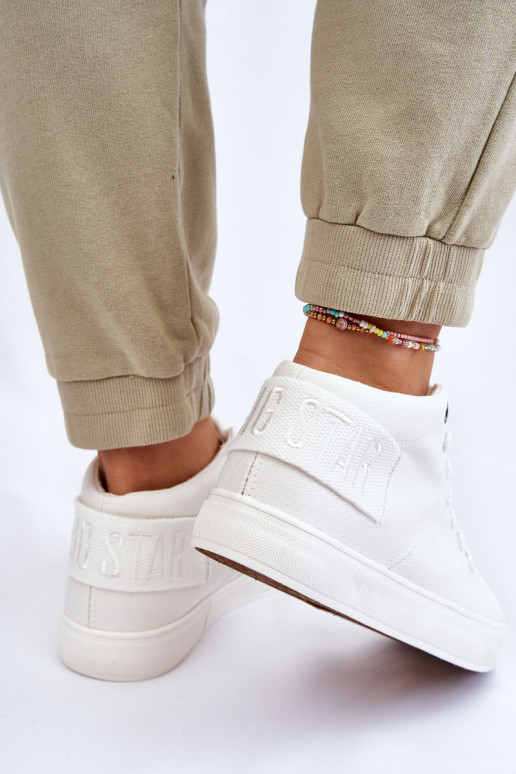 Klassikalise mudeli vabaajajalatsi Big Star LL274002 valget värvi Klassikalise mudeli vabaajajalatsi Big Star LL274002 valget värvi