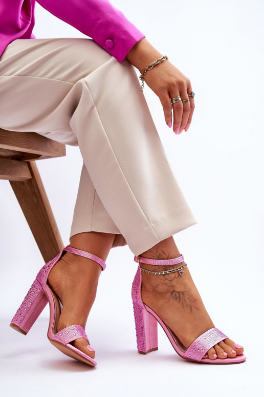 Elegantsed kõrge kontsaga sandaalid säravate kristallidega Tumeroosad värvi Idealistic Elegantsed kõrge kontsaga sandaalid säravate kristallidega Tumeroosad värvi Idealistic