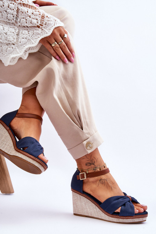 Naistesandaalid  tumesinist värvi Daphne Naistesandaalid  tumesinist värvi Daphne