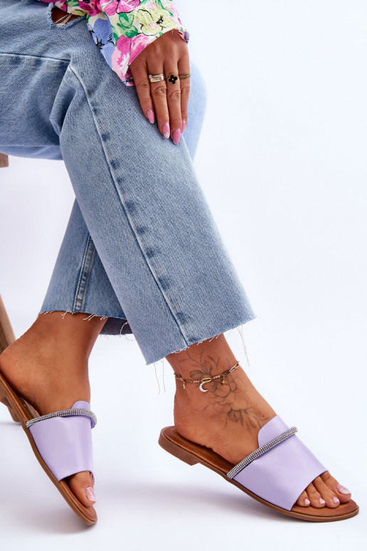 Lamedad sandaalid Violetne värv Termen Lamedad sandaalid Violetne värv Termen