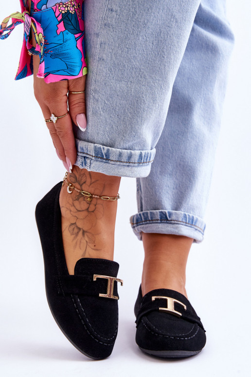 Klassikalised slip-on mokassiinid mustad Carly Klassikalised slip-on mokassiinid mustad Carly